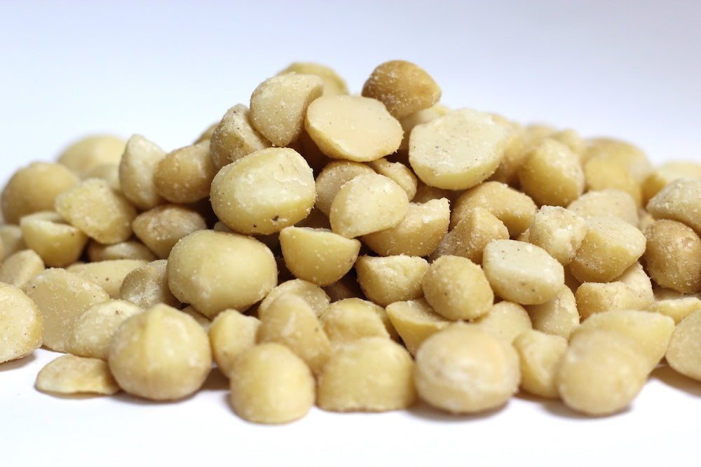 Roasted, No Salt Macadamia Nuts: whole roasted macadamia nuts in a loose pile